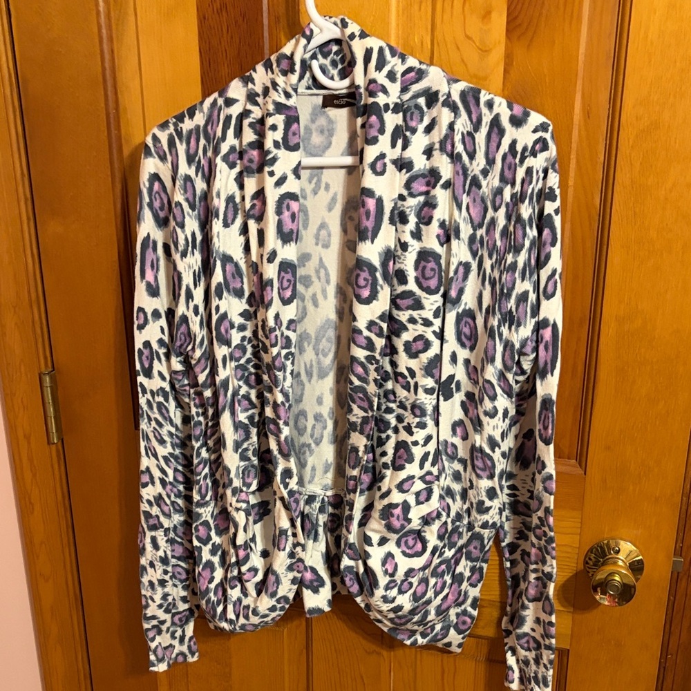 Chic Leopard Print Blazer in Purple and Black